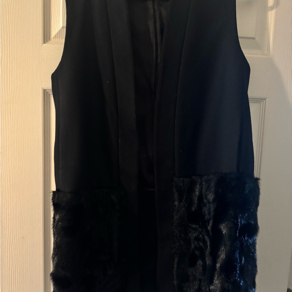 Zara Woman Chic Black Faux Fur Vest